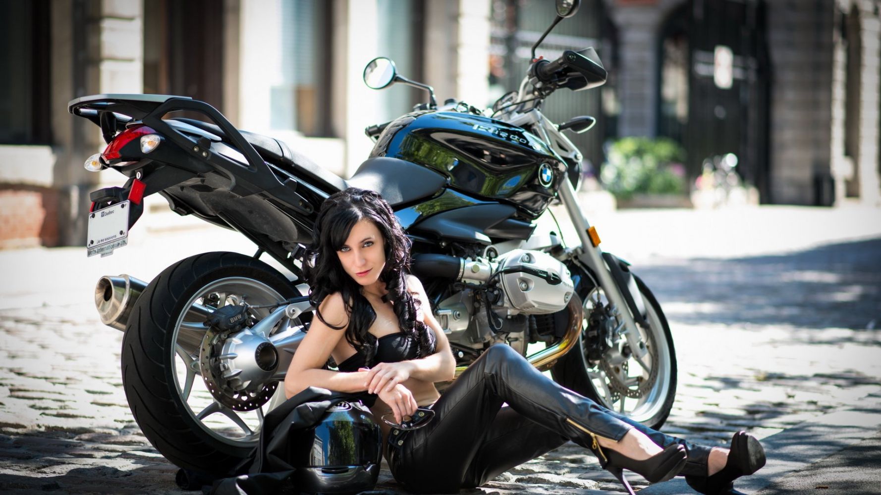 European women on bikes in Gwangju