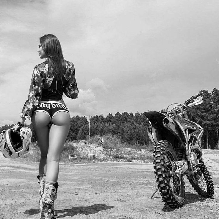 Beautiful girls and motorcycles in Gwangju