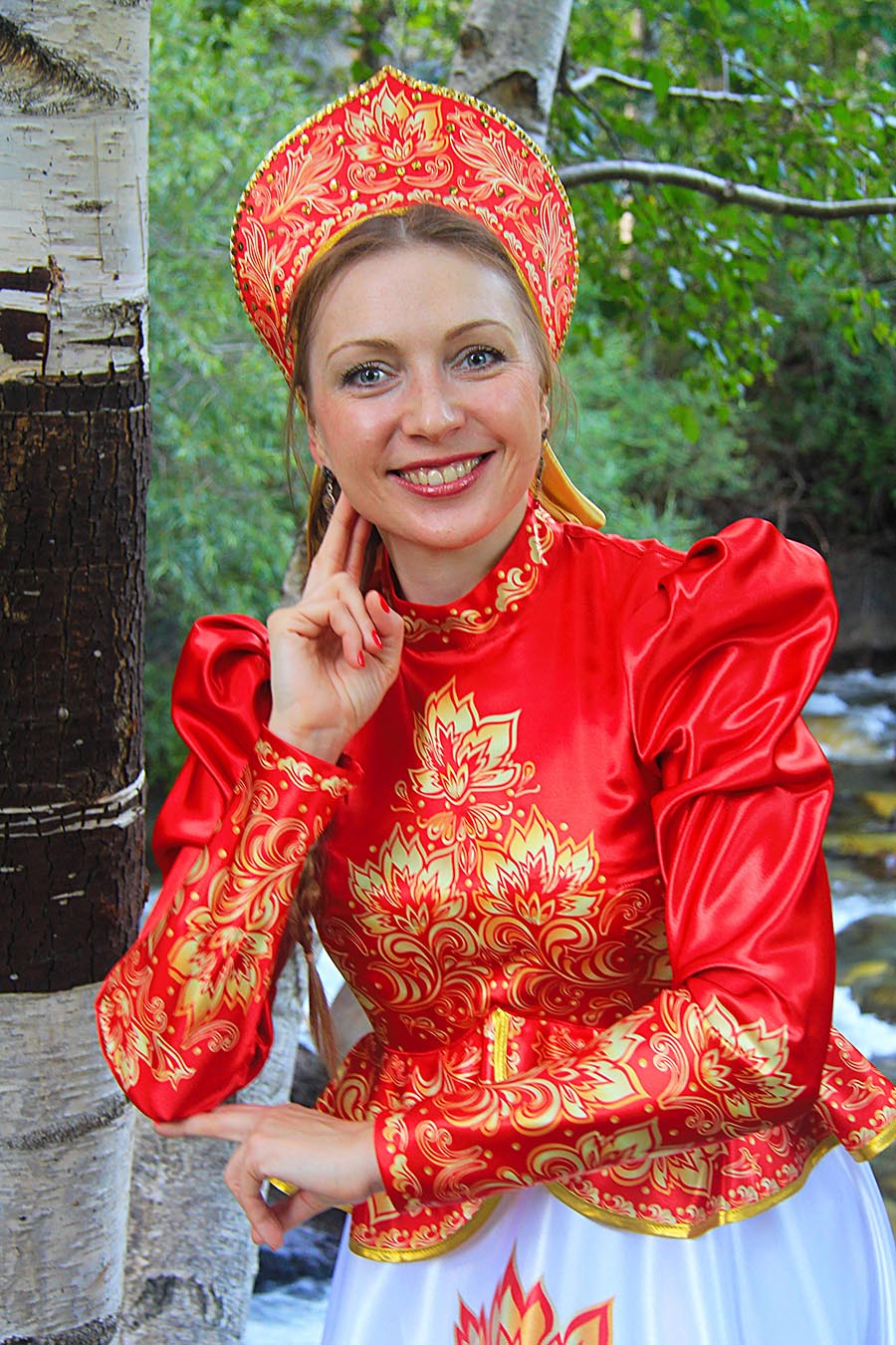 Women in Slavic costumes in Gwangju