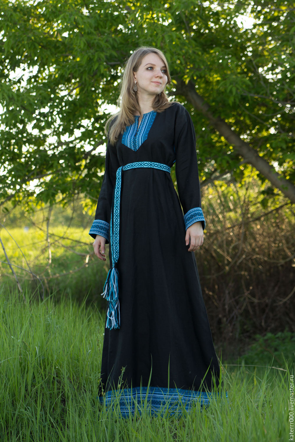 Women in Slavic costumes in Gwangju