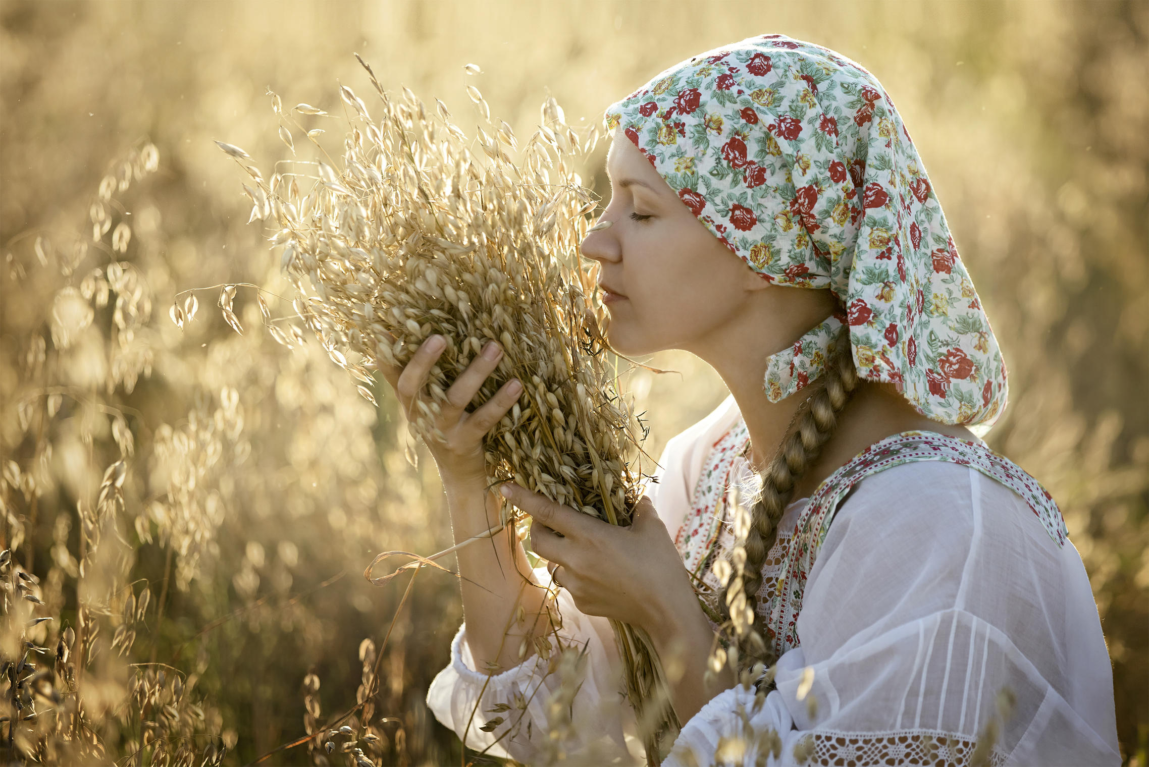 Photo Women in Slavic costumes in Gwangju