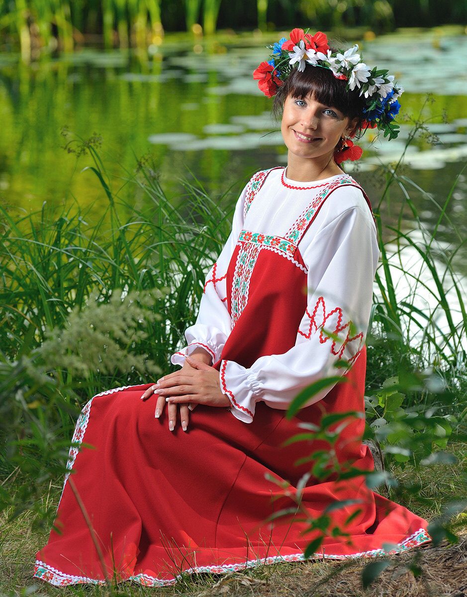 Beautiful girl Girls in Slavic costumes in Gwangju